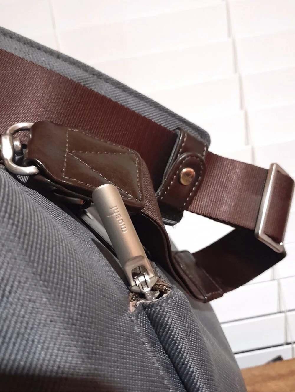 retired Moshi Urbana 15